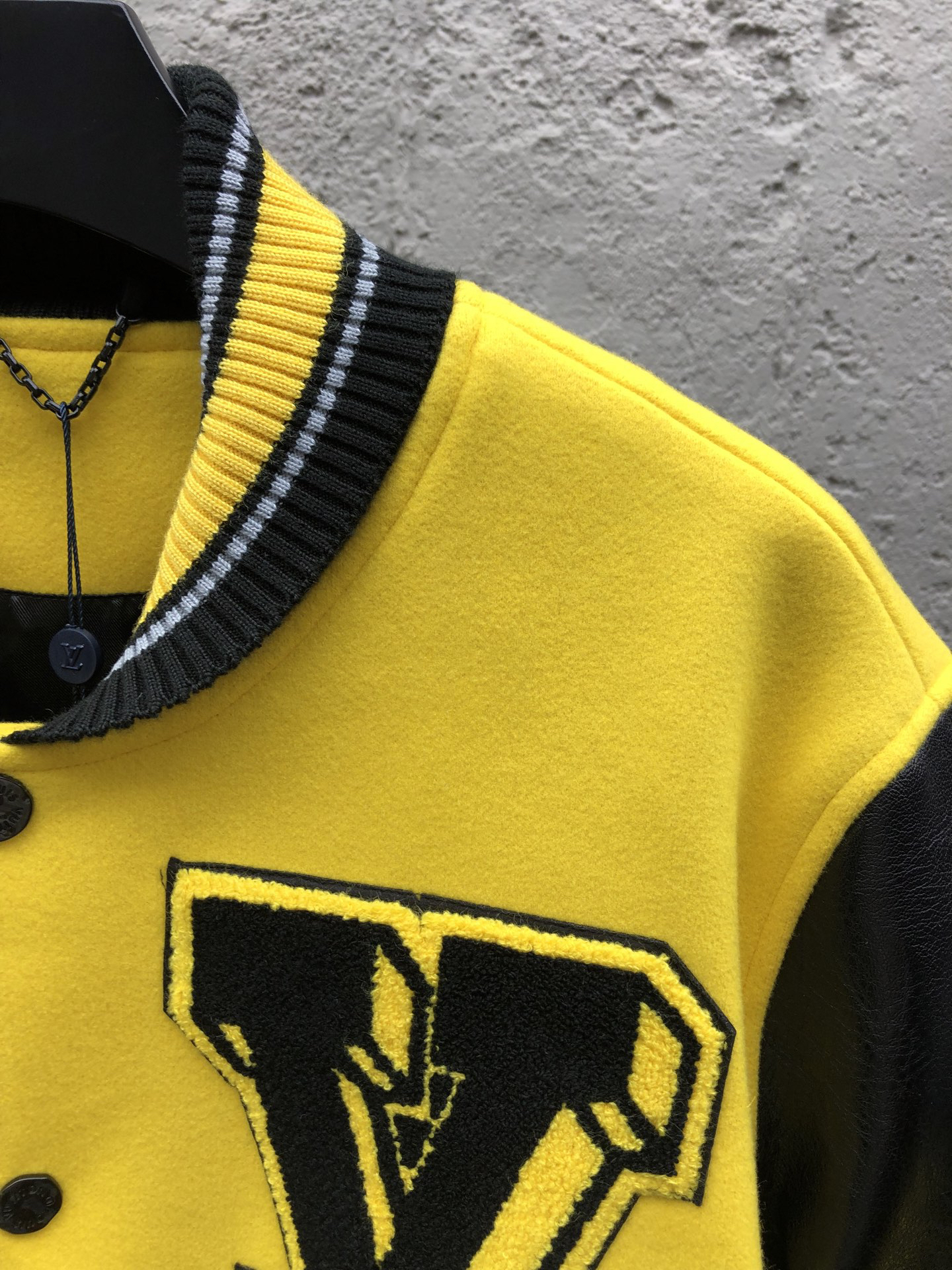 ルイ・ヴィトン「Louis Vuitton」モダンベースボールジャケット