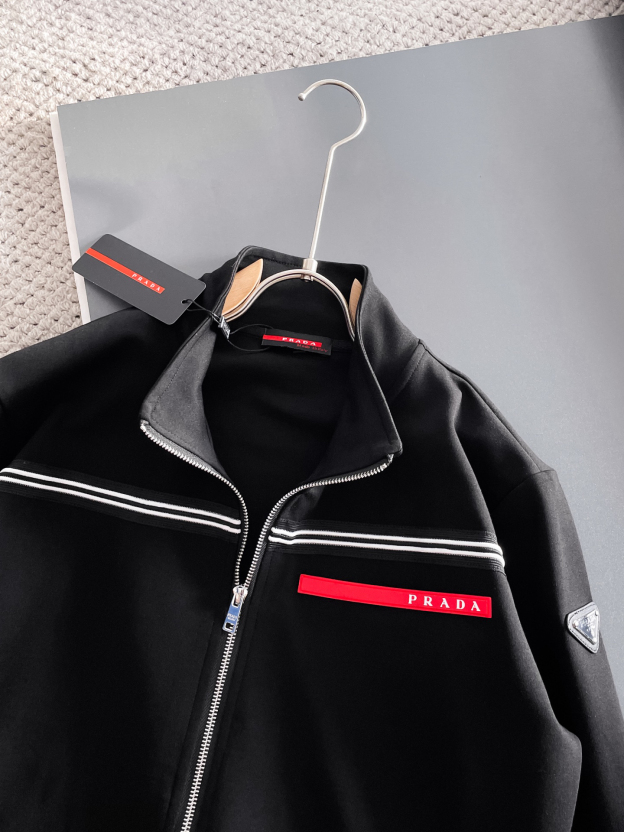 プラダ「Prada」メンズ  カジュアルスポーツセット