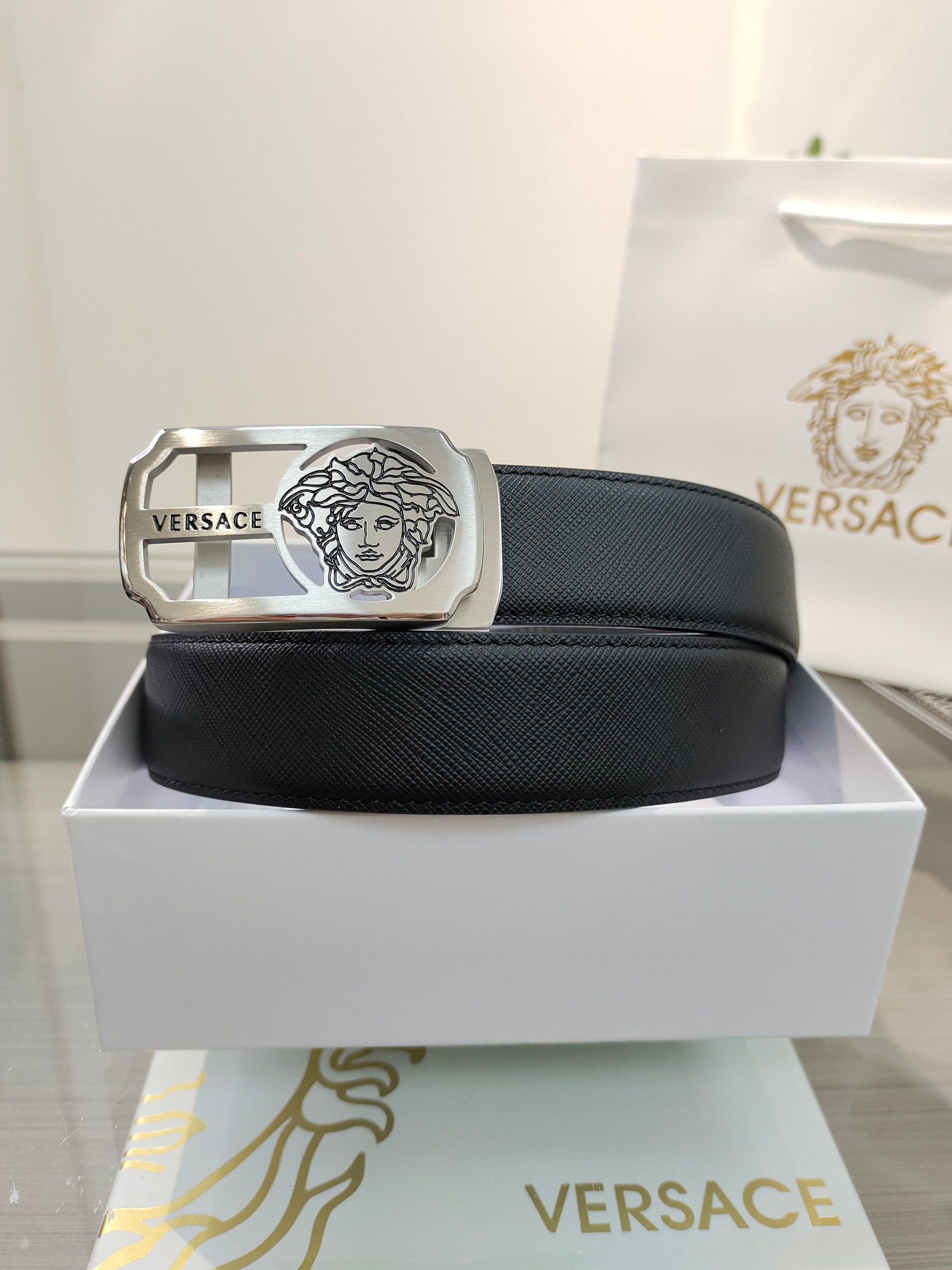 【先行新作】Versace トレンドラグジュアリーベルト「全長約 100cm」