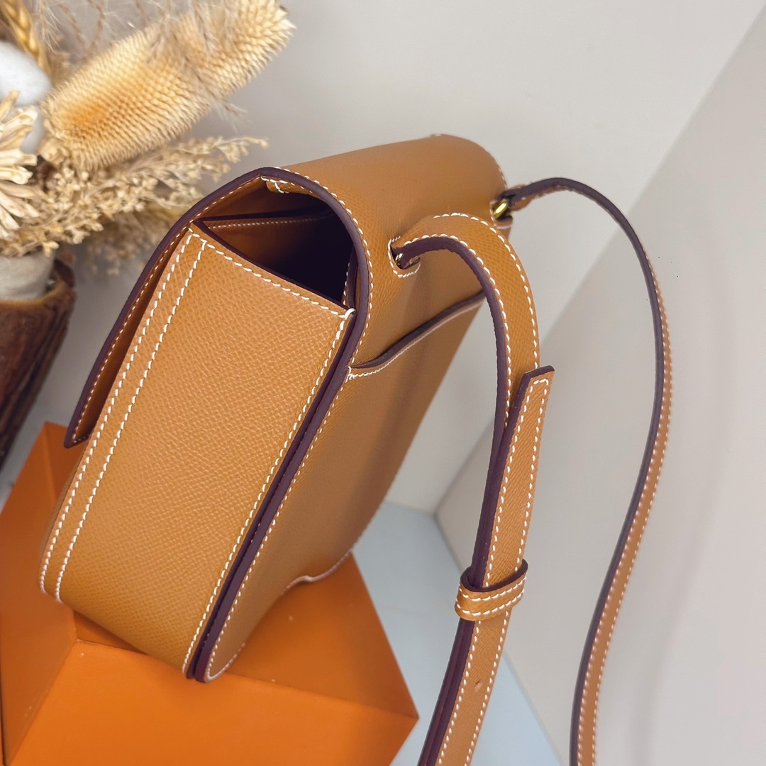 【厳選新入荷】エルメス Della Cavalleria Mini サドル金具クロスボディバッグ「乗馬モチーフ本革ショルダー」