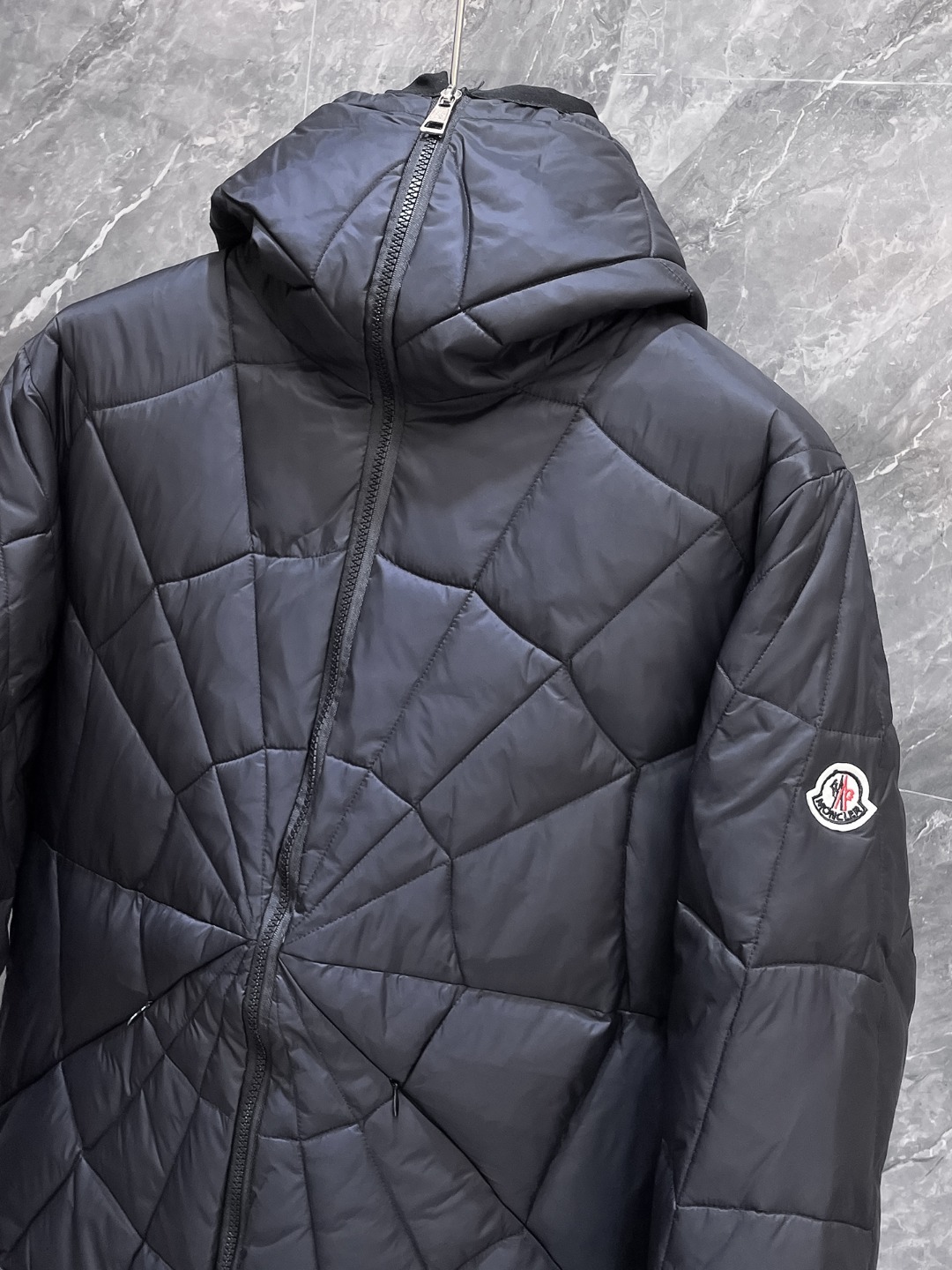 モンクレール 冬季新作ダウンジャケット