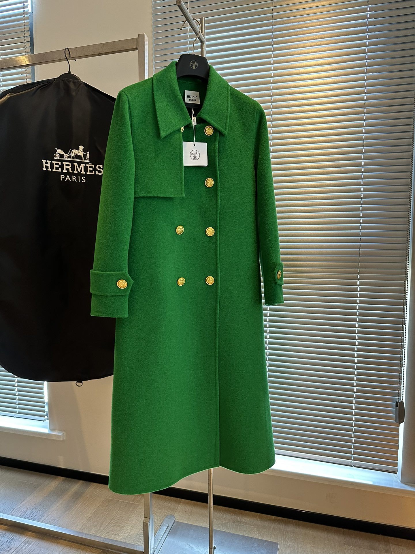 エルメス「Hermès」Retro Seris カシミアのスリムコート