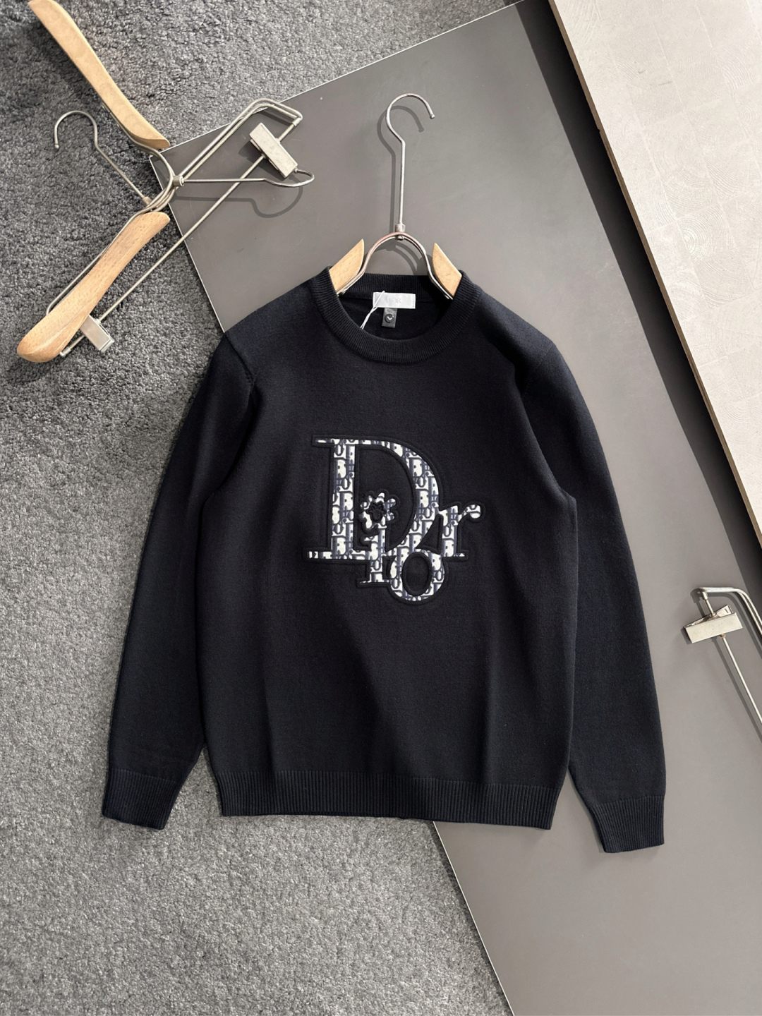 ディオール「Dior」秋冬ウールの丸ネックニットセーター