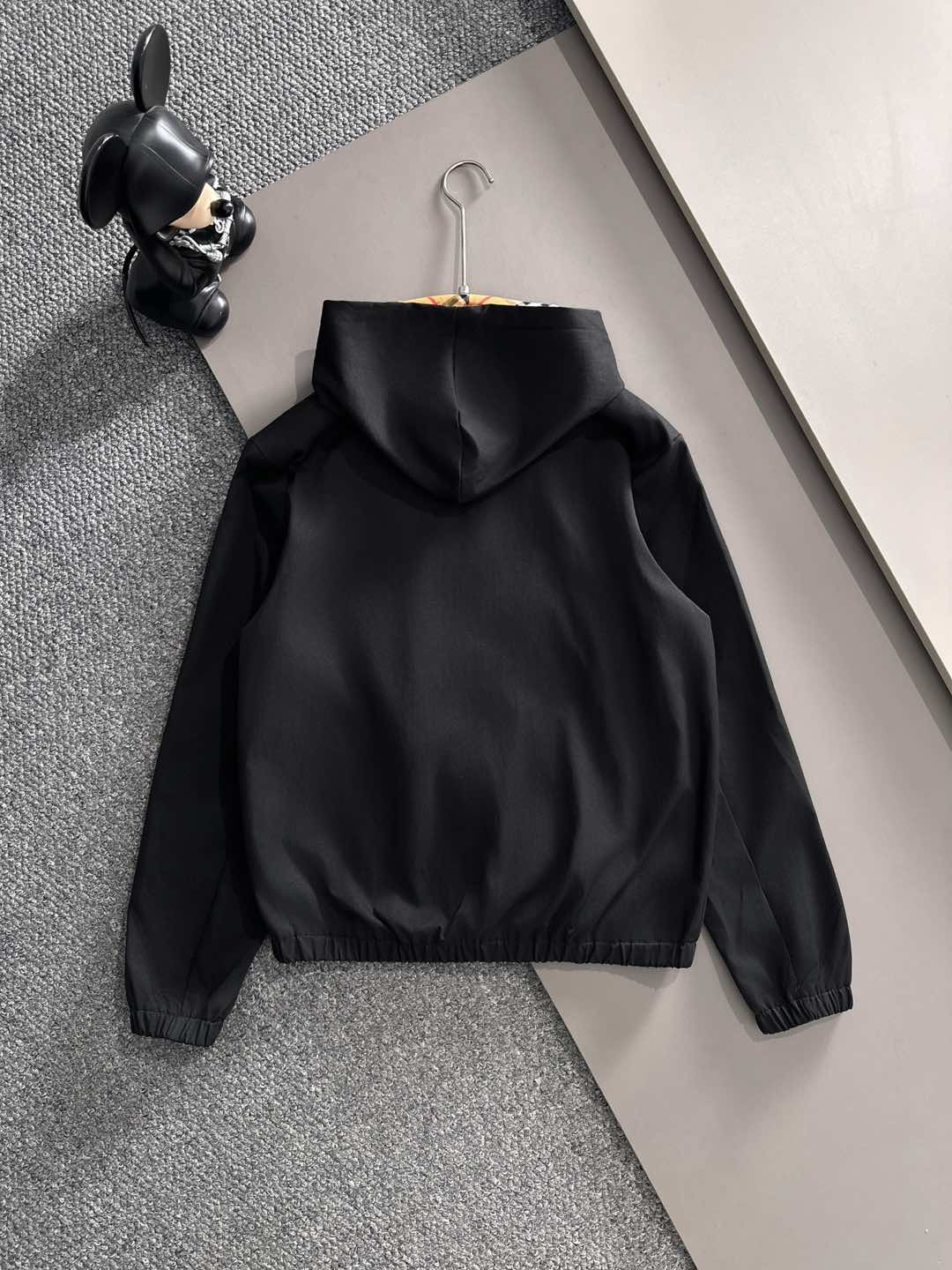 バーバリー「Burberry」秋冬 メンズカジュアルスポーツセット