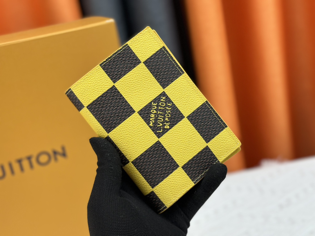 ルイ・ヴィトン パスポートカバー クーヴェルテュール･パスポール