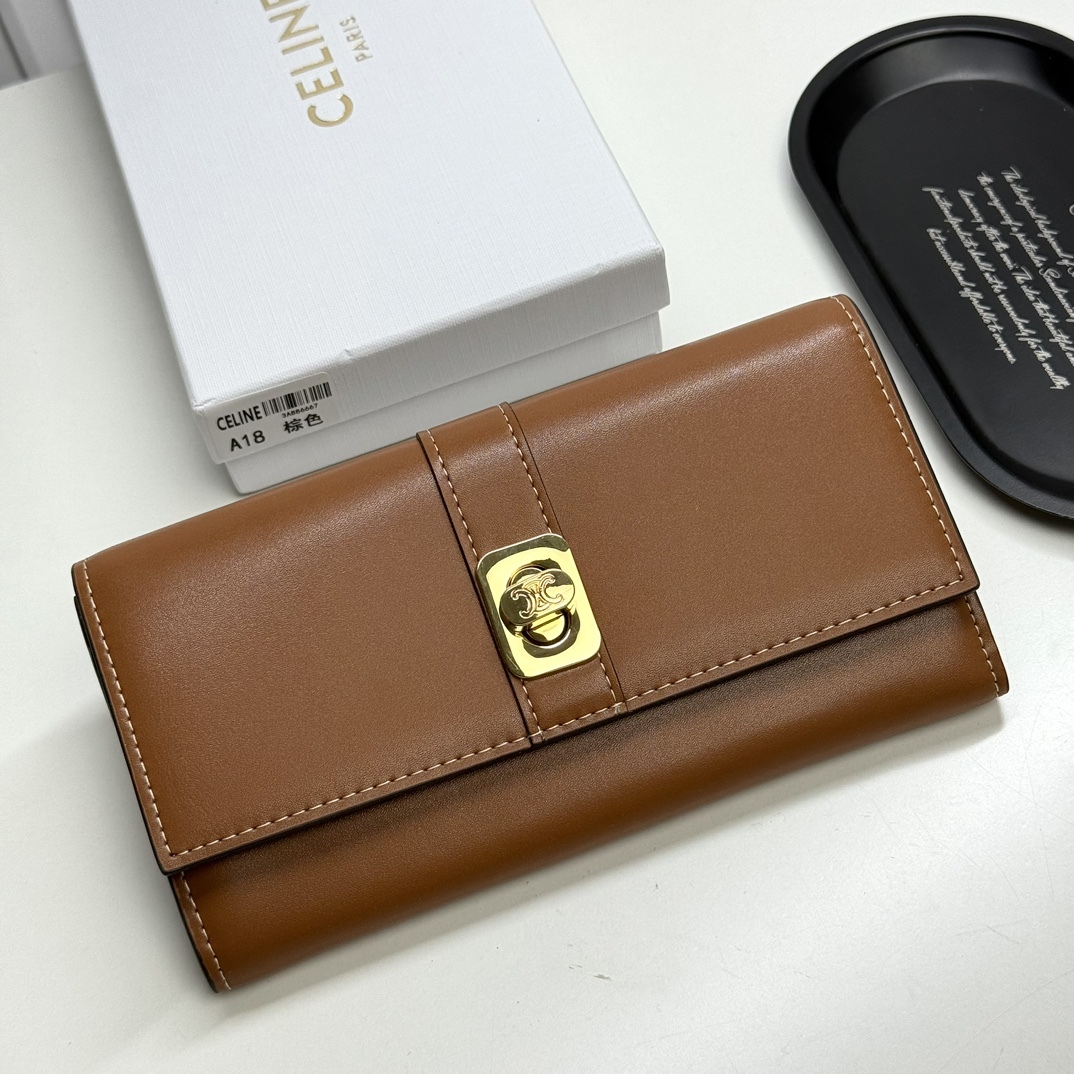 セリーヌ「Celine」ラージジップウォレット