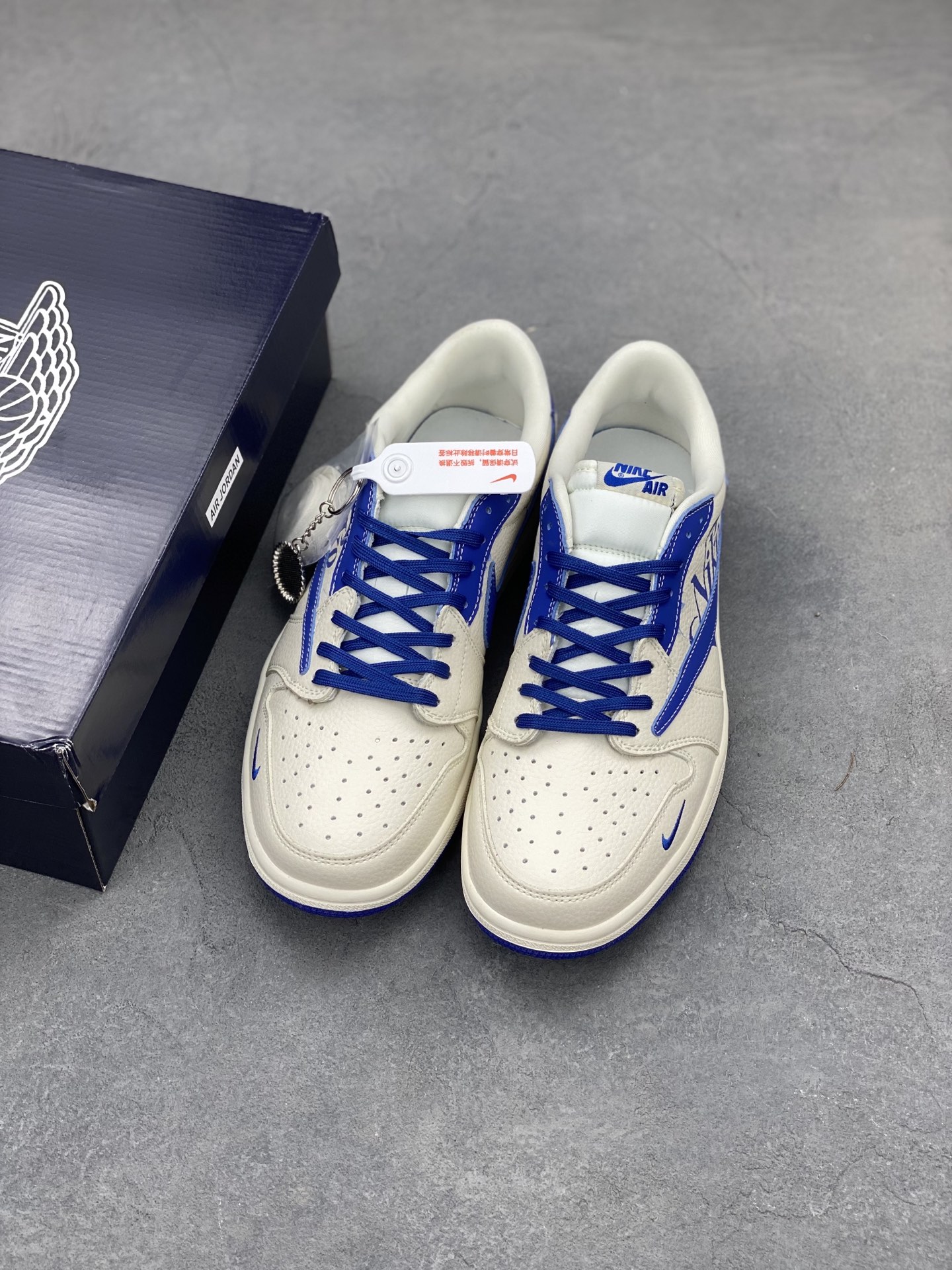 ナイキ「Nike」ク ロー カジュアルスニーカー