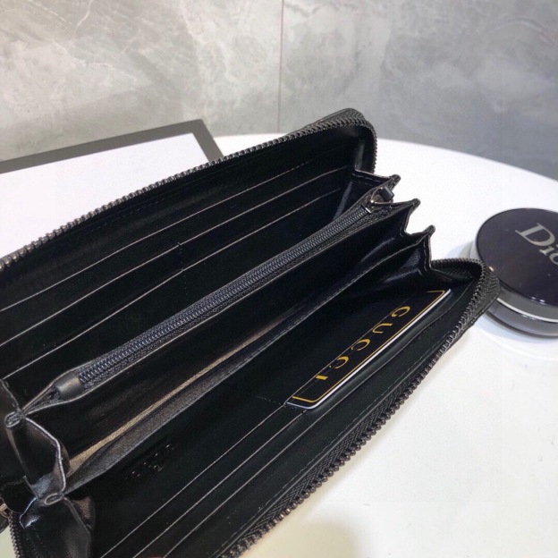 グッチ「Gucci」シグネチャー レザー ウェブ ジップアラウンドウォレット