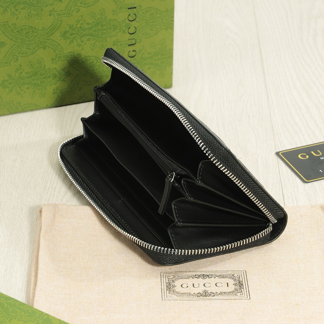 グッチ「Gucci」シグネチャー レザー ウェブ ジップアラウンドウォレット