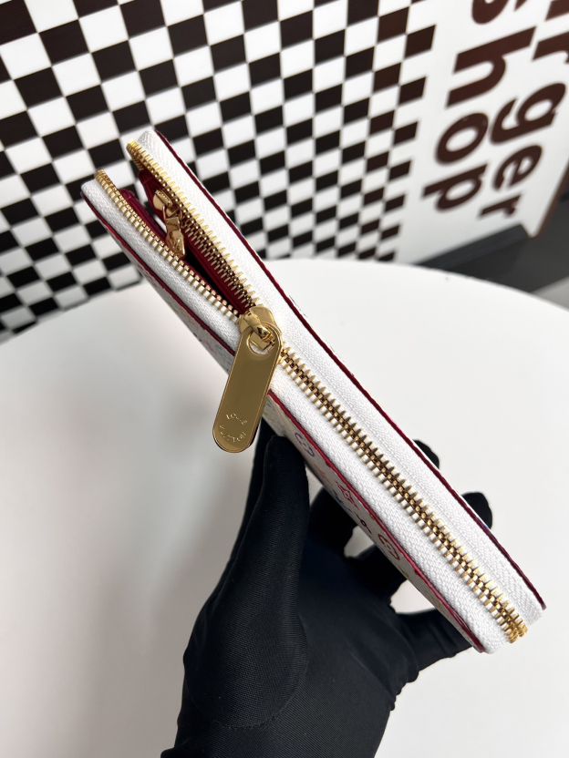 ルイ・ヴィトン「Louis Vuitton」LV × TM ジッピー･ウォレット