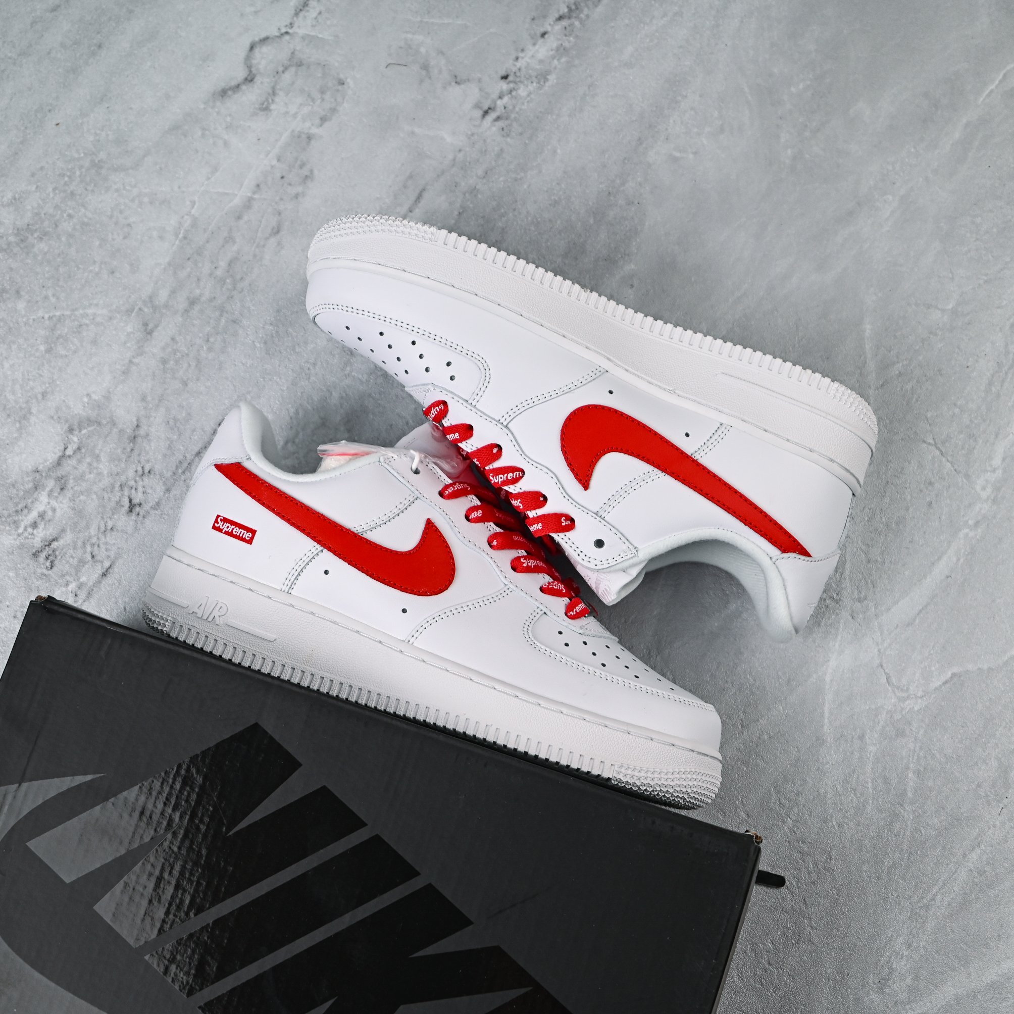 【日本未入荷】Supreme x Nike Air Force 1 Low 'Box Logo - White' コラボモデル スニーカー