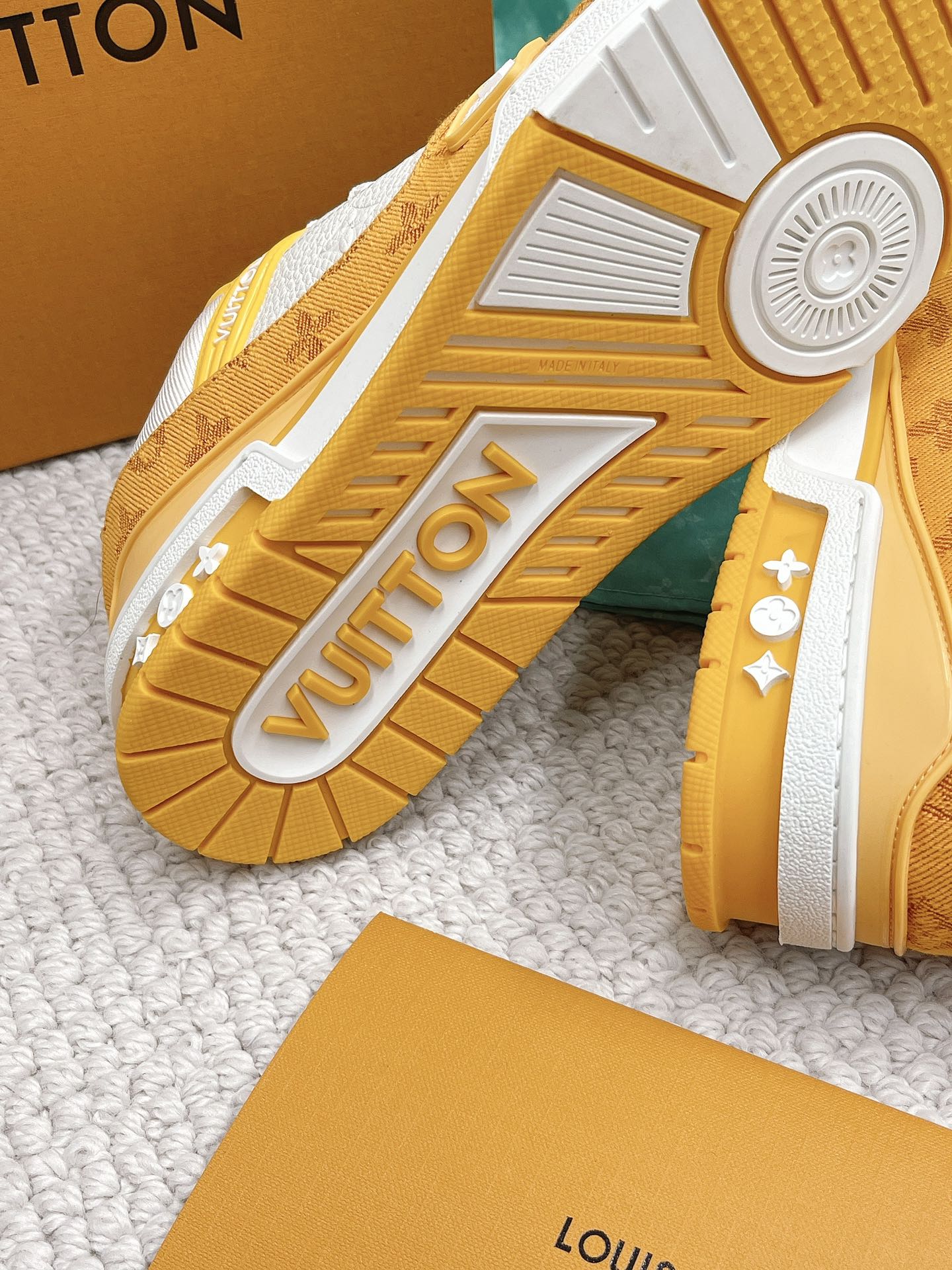 ルイ・ヴィトン「Louis Vuitton」LV トレイナー スニーカー