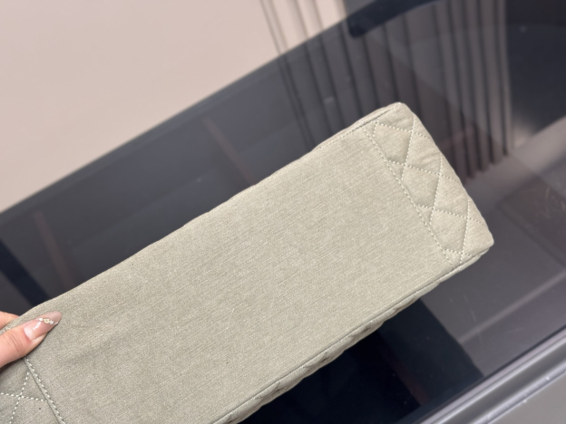 シャネル「Chanel」‌GST ラムスキン ショルダーバッグ