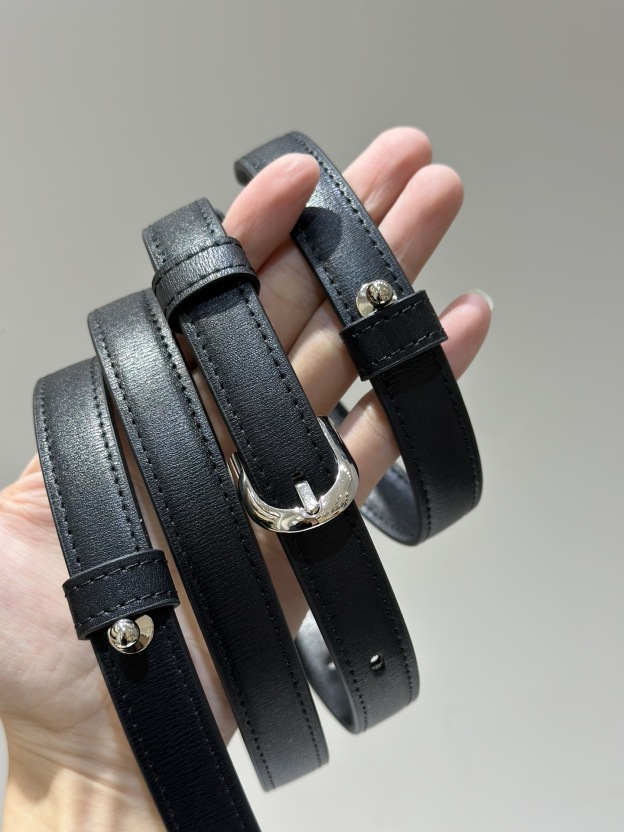 デルヴォー「Delvaux」クラシックハンドバッグ