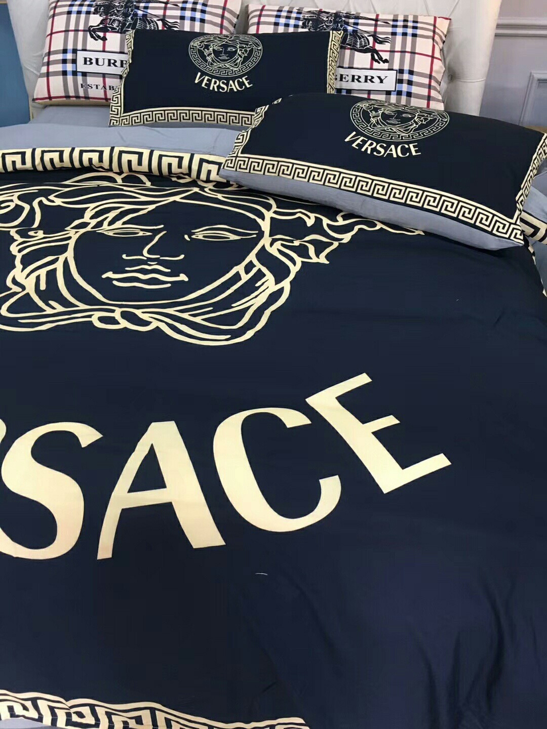 ヴェルサーチ「Versace」プレミアムコットン デジタルプリント 4点セット