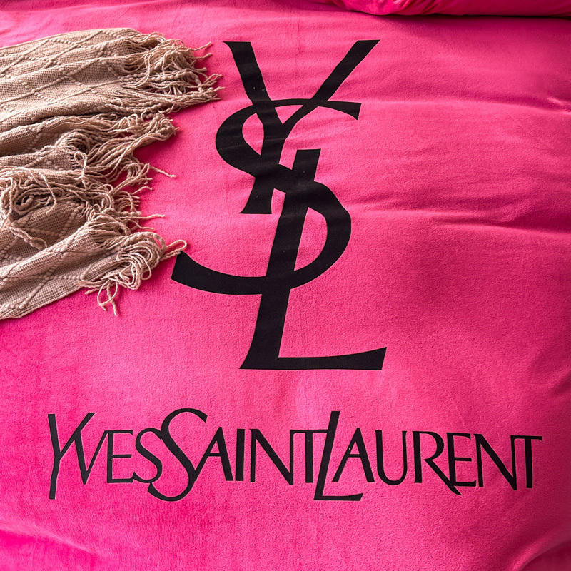 サンローラン「Saint Laurent」プレミアム クリスタルベルベット プリント 4点セット
