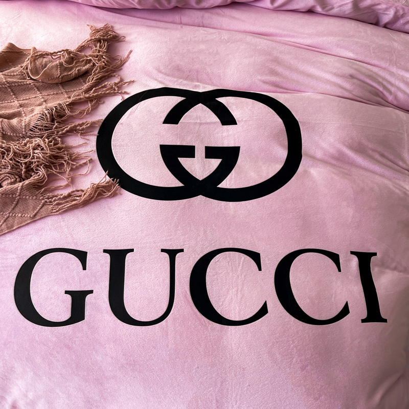 グッチ「Gucci」プレミアム クリスタルベルベット プリント 4点セット