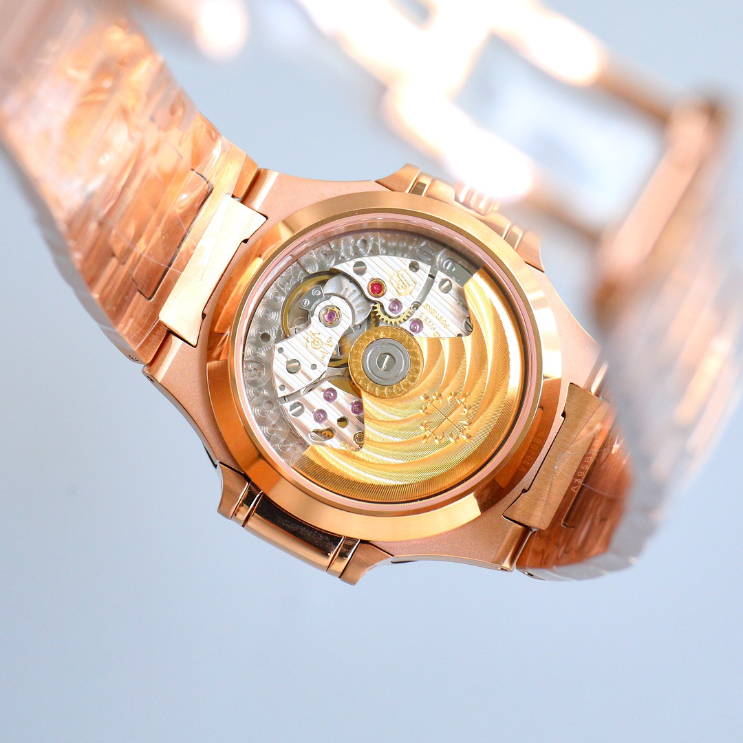 パテック・フィリップ「Patek Philippe」ノーチラス35.2mmレディースウォッチ