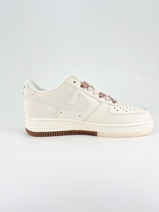 ナイキ「Nike」カジュアルシューズ