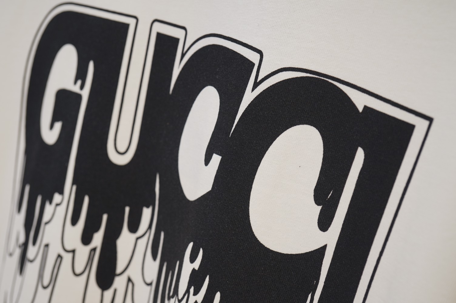 グッチ「Gucci」2025SS サマーコレクション ロゴプリント クルーネックTシャツ