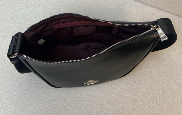 コーチ「Coach」 Ace 月牙型ショルダーバッグ