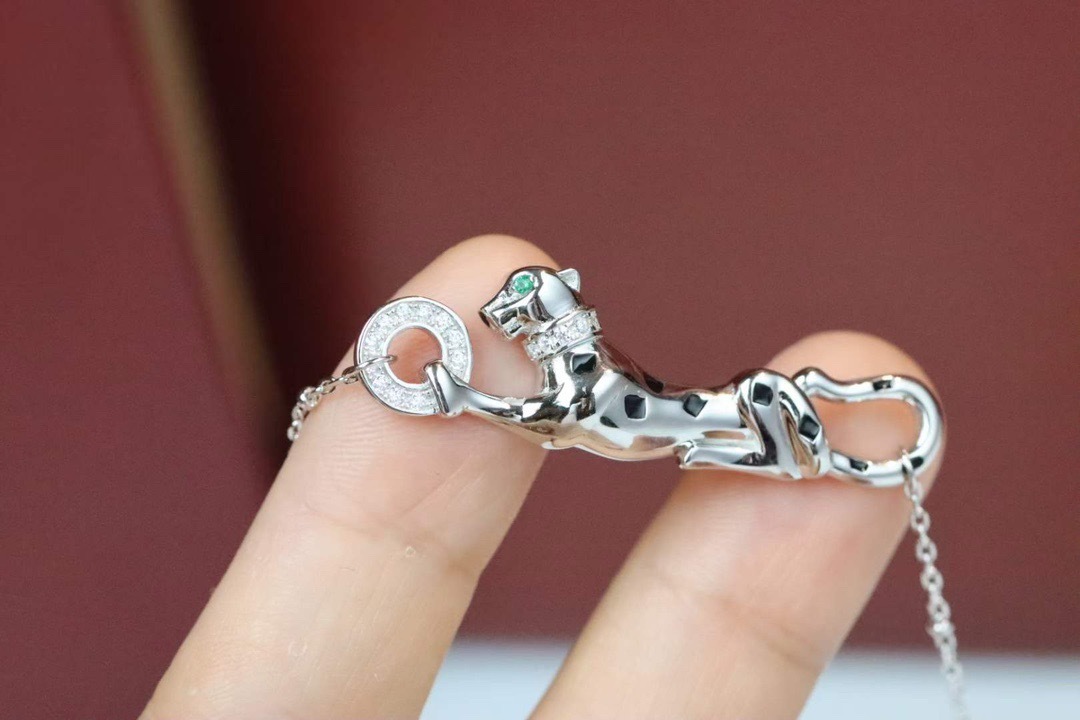 カルティエ「Cartier」パンサー グリーンアイ ペンダント ネックレス