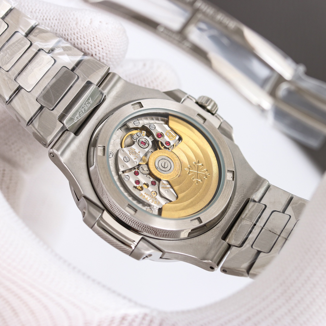 パテック フィリップ「Patek Philippe」ノーチラス 40mmメンズウォッチ