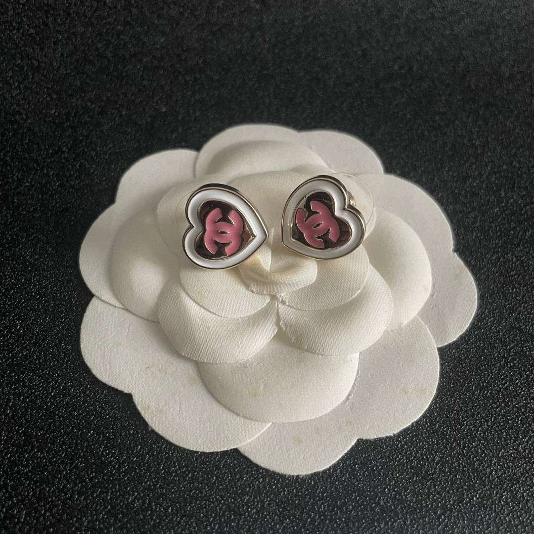 シャネル「Chanel」ハート＆ダブルC ピアス