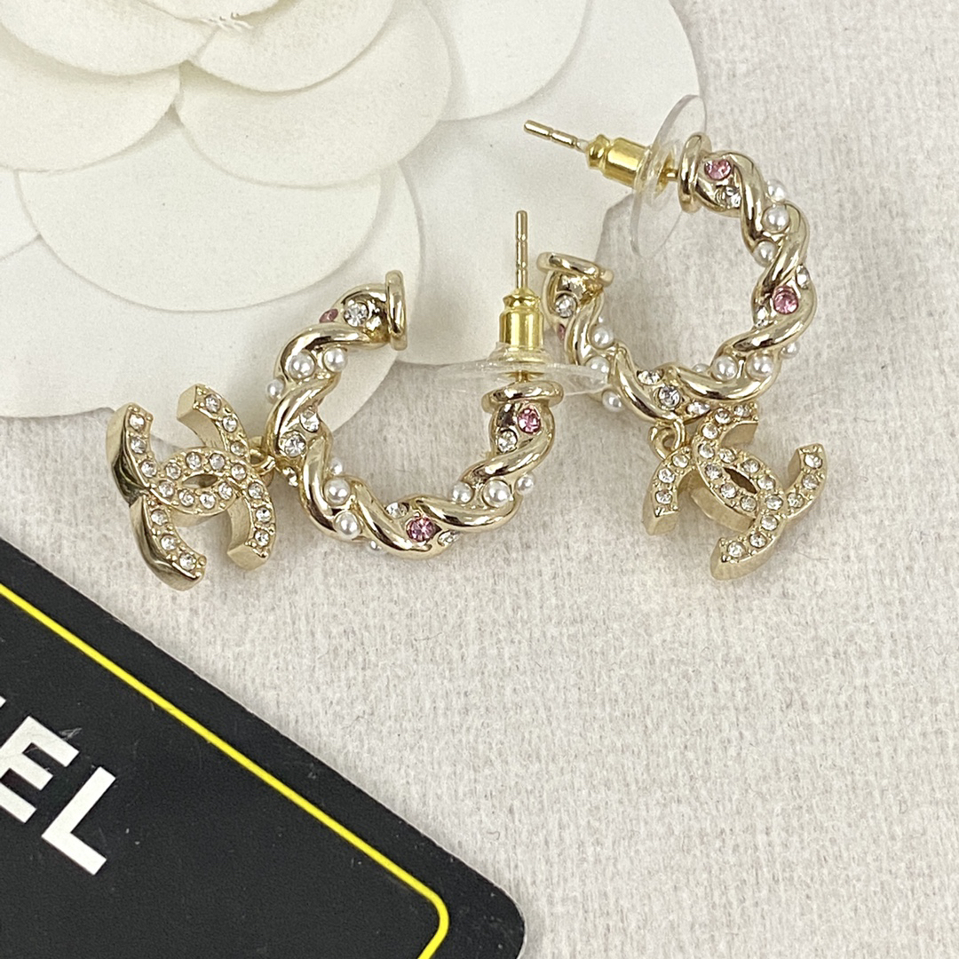 シャネル「Chanel」ツイストパール＆ピンクダイヤモンド ピアス