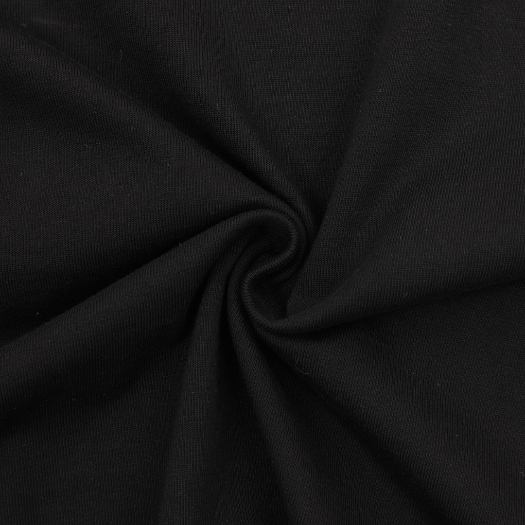 プラダ「Prada」 グラデーション ハンドペイント レター クルーネックTシャツ