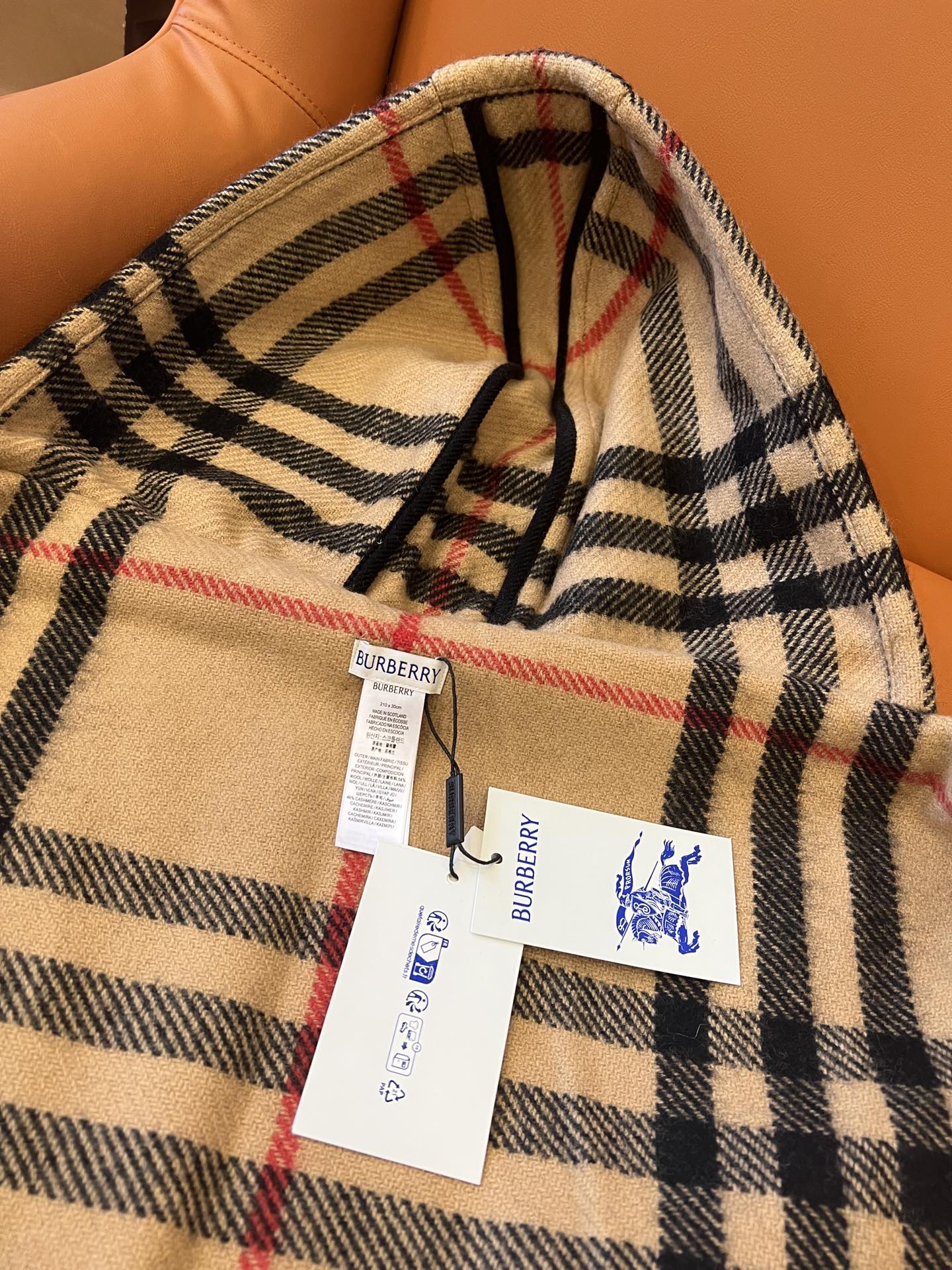 バーバリー「Burberry」フード付き チェック ウールマフラー (210×30cm)