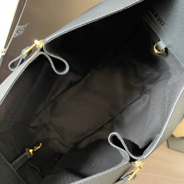 ロエベ「Loewe」Hammock Compact cow leather ハンドバッグ