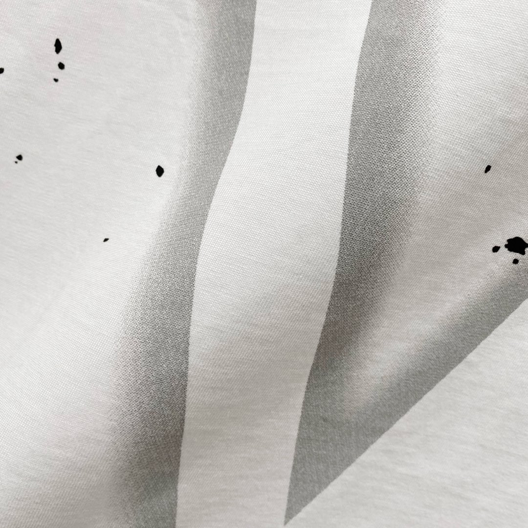ヴァレンティノ「Valentino」クルーネック 半袖Tシャツ