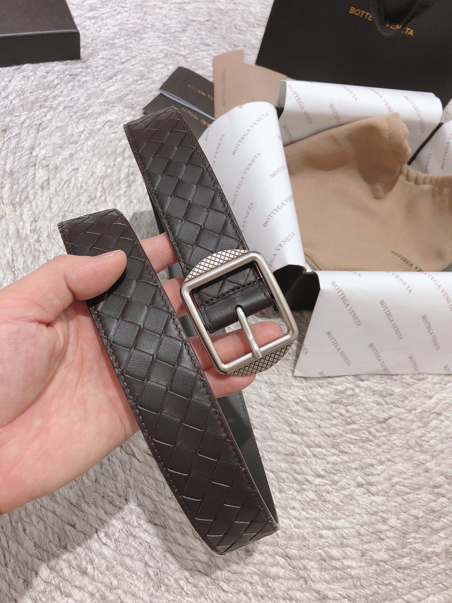 ボッテガ ヴェネタ「Bottega Veneta」プレミアムレザー ベルト