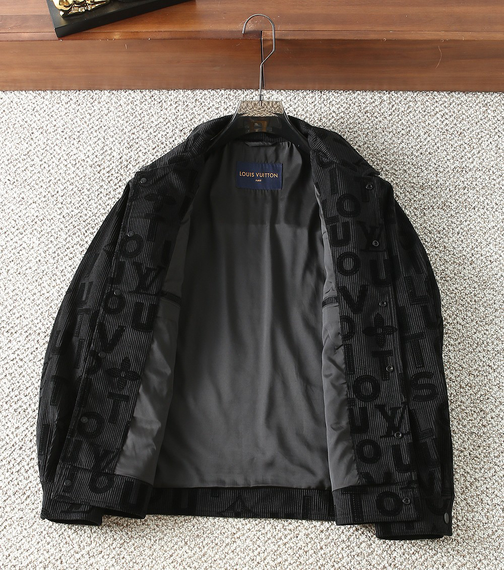 ルイ・ヴィトン「Louis Vuitton」秋冬コレクション クイルテッド ジャケット