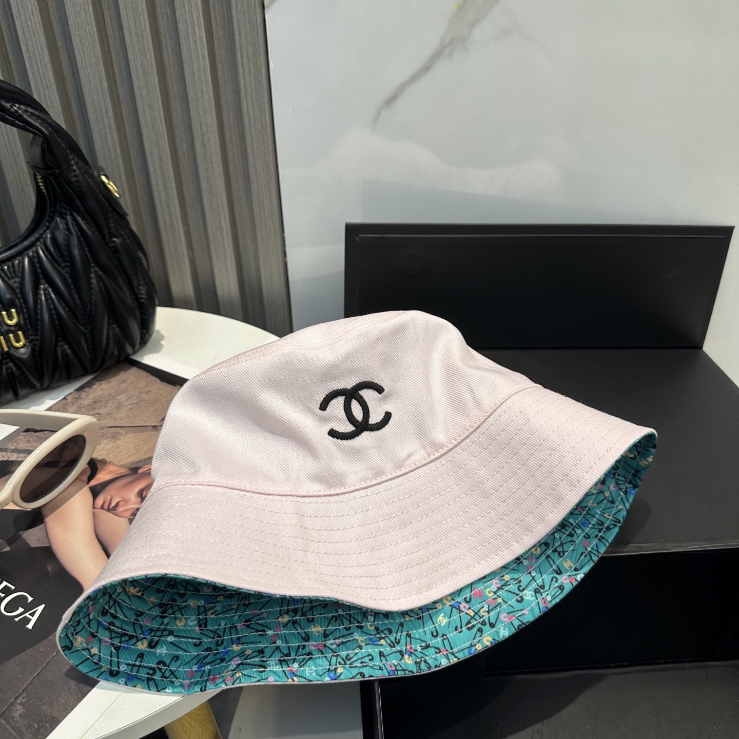 シャネル「Chanel」リバーシブル エンブロイダリー バケットハット