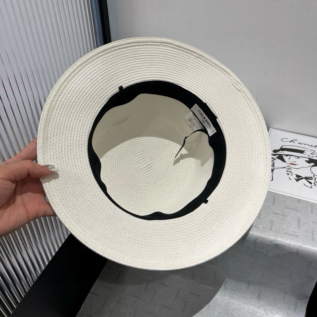 シャネル「Chanel」フラットクラウン フォーマルハット