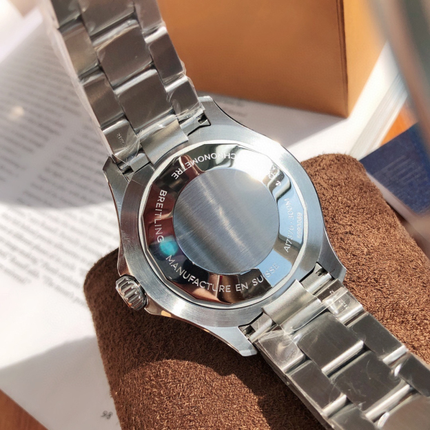 ブライトリング「Breitling」スーパーオーシャンシリーズ腕時計44mm