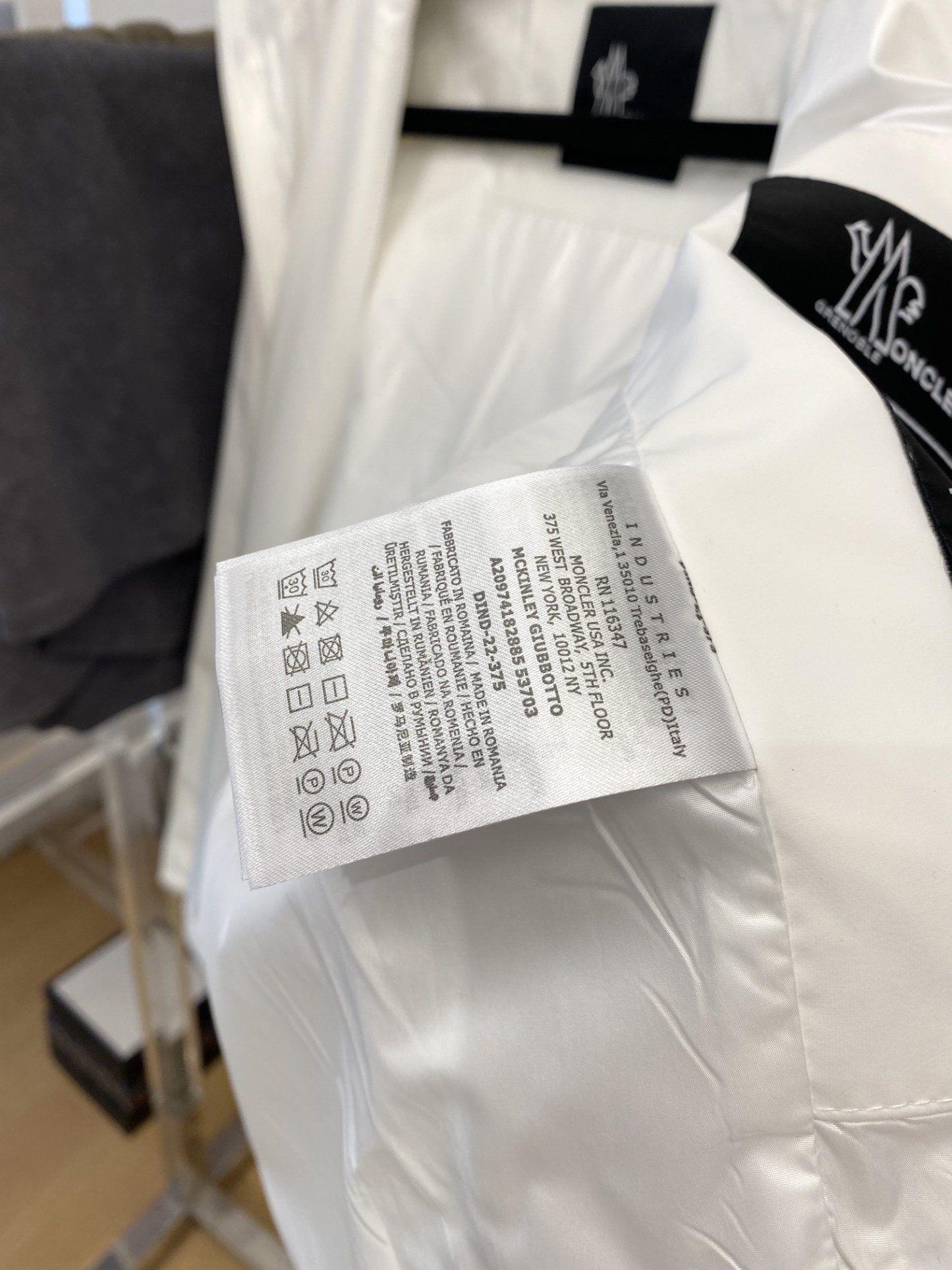 モンクレール「Moncler」2025年春季新作 ジャケット