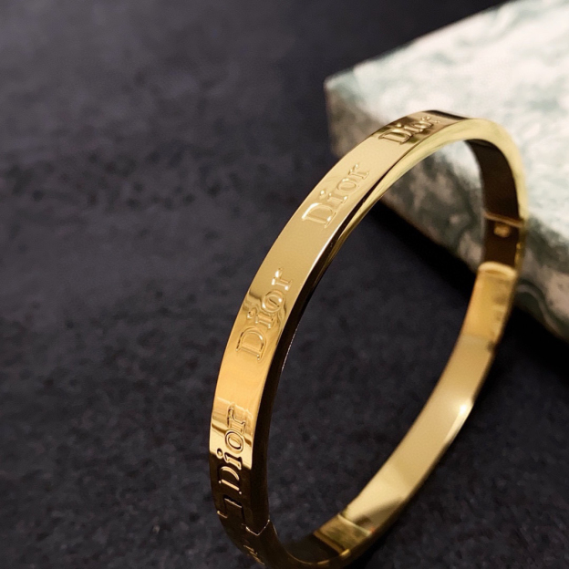 ディオール「Dior」ミディオール マルチカラー ブレスレット