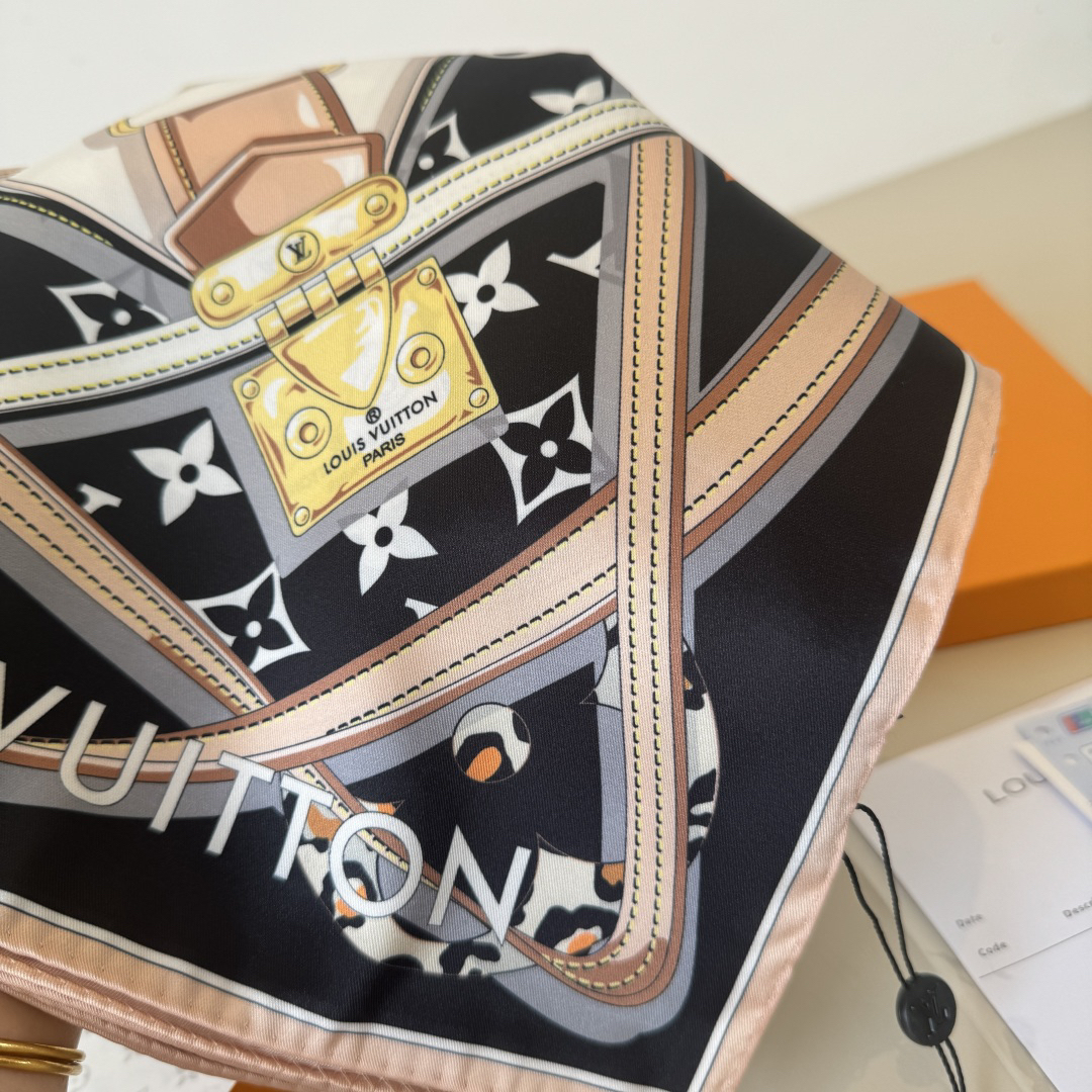 ルイ・ヴィトン「Louis Vuitton」Ultimate Monogram 90cm スカーフ