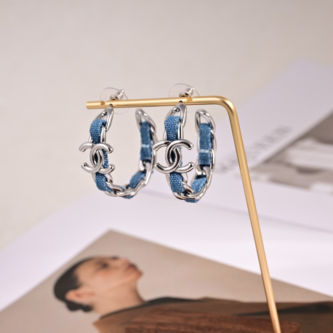 シャネル「Chanel」Eternal N°5 ピアス（イヤリング）