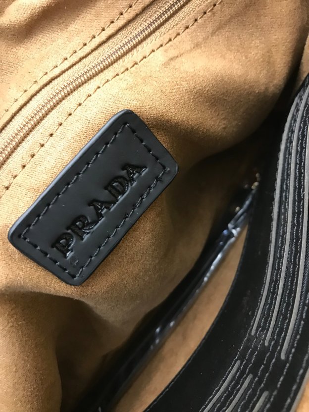 プラダ「Prada」