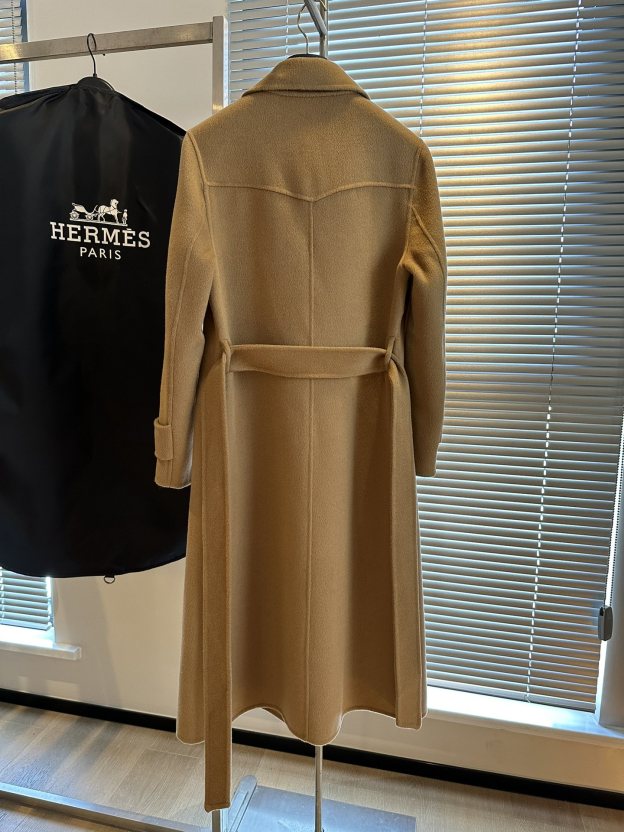 エルメス「Hermès」Retro Seris カシミアのスリムコート