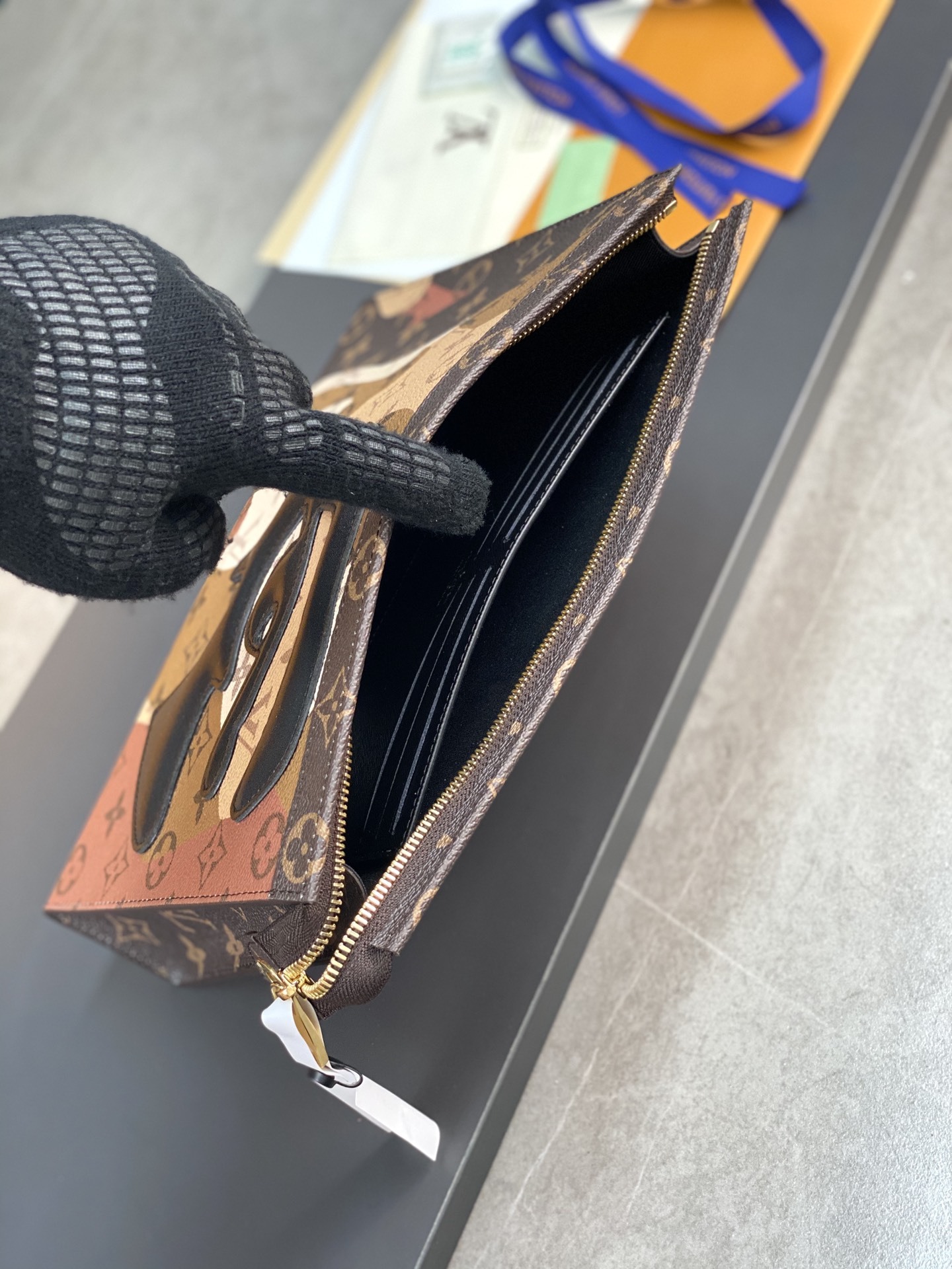 ルイ・ヴィトン「Louis Vuitton」ポシェット･ヴォワヤージュ MM