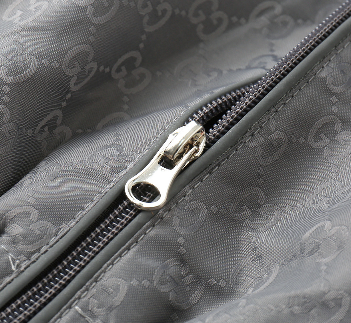 グッチ「Gucci 」秋冬新作メンズフード付きジャケット