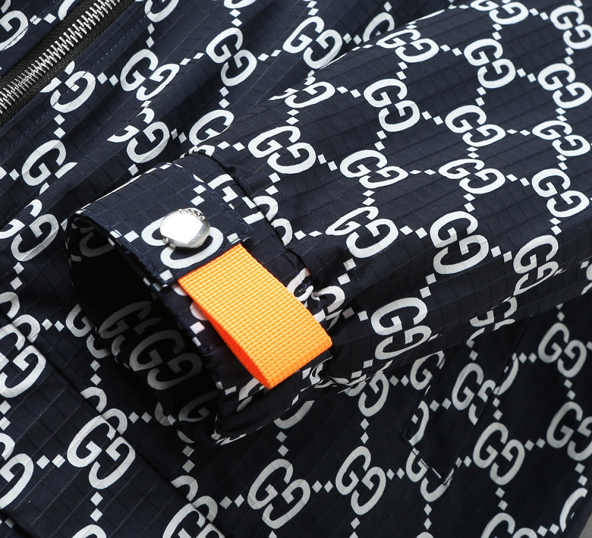 グッチ「Gucci 」秋冬新作メンズフード付きジャケット
