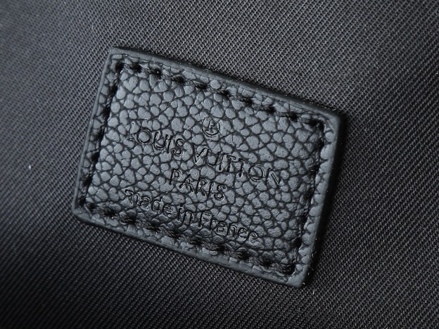 ルイ・ヴィトン「Louis Vuitton」パイロット チェストバッグ