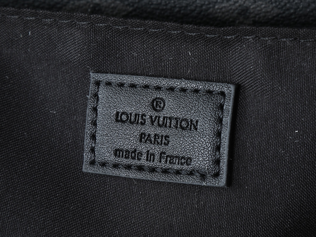 ルイ・ヴィトン「Louis Vuitton」S-Cape メッセンジャーバッグ