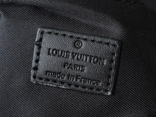 ルイ・ヴィトン「Louis Vuitton」Trunk メッセンジャーバッグ